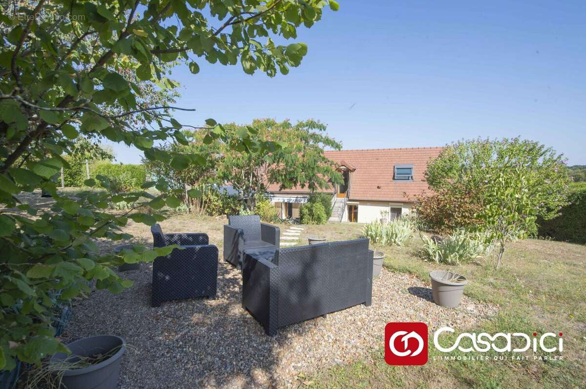 Maison à MENETOU-COUTURE