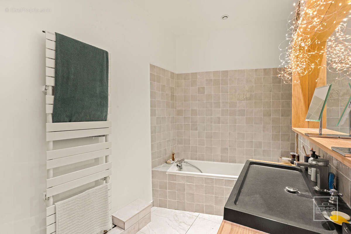 Appartement à LYON-1E