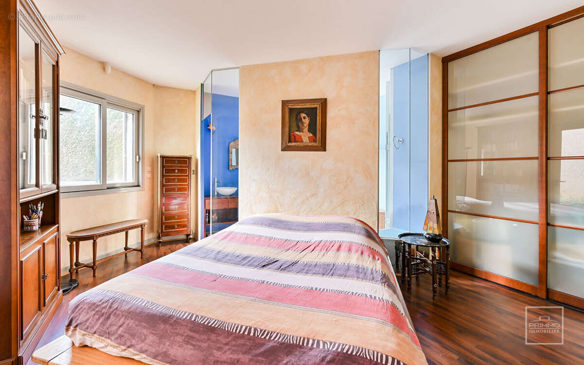 Maison à SAINT-CYR-AU-MONT-D&#039;OR