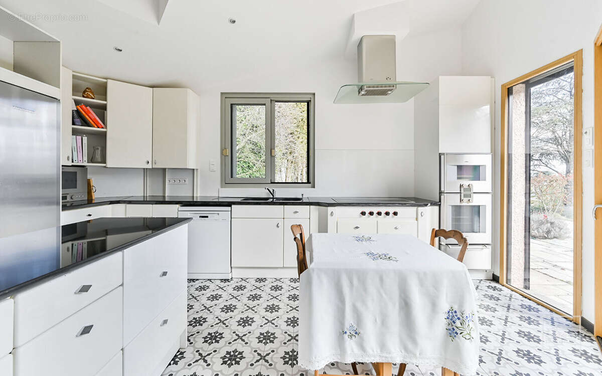 Maison à SAINT-CYR-AU-MONT-D&#039;OR