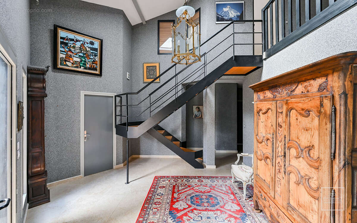 Maison à SAINT-CYR-AU-MONT-D&#039;OR