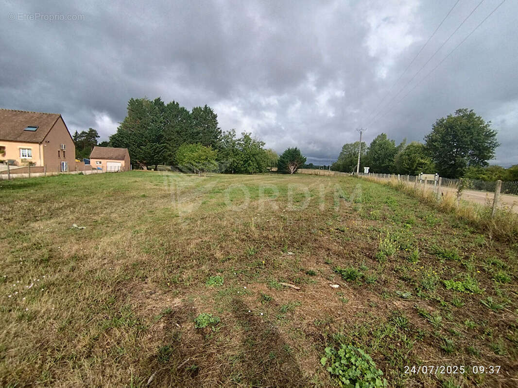 Terrain à GURGY
