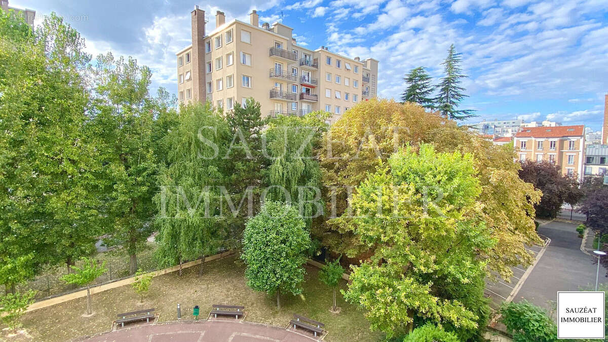 Appartement à MONTROUGE