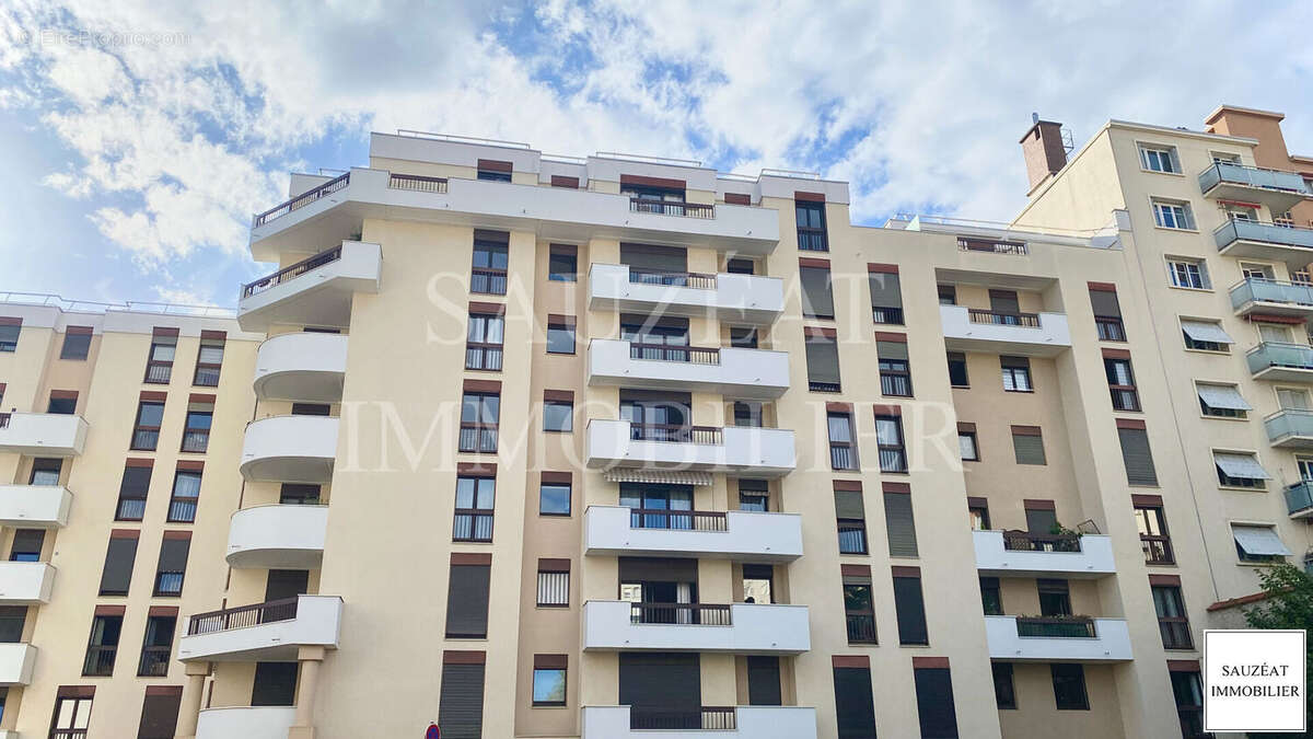 Appartement à MONTROUGE