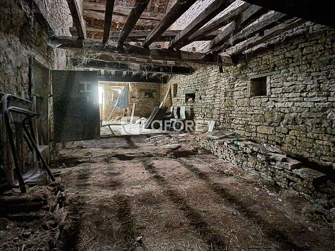 Maison à BLESSONVILLE