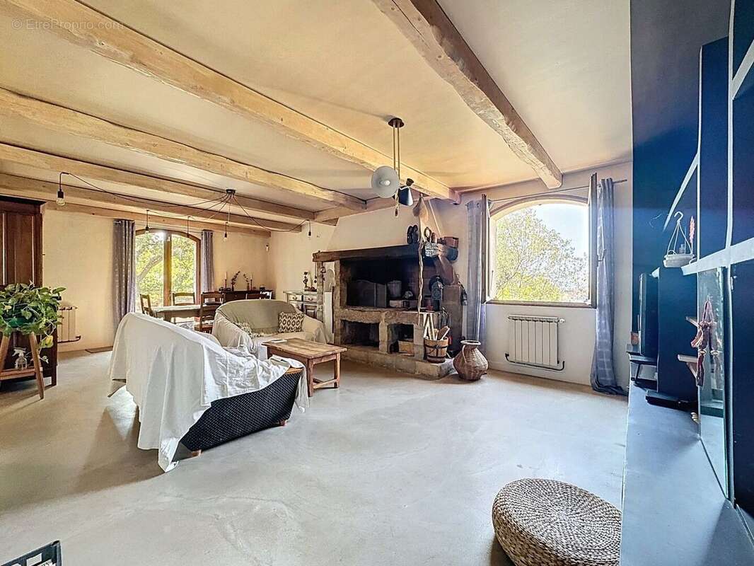 Maison à PUYLOUBIER