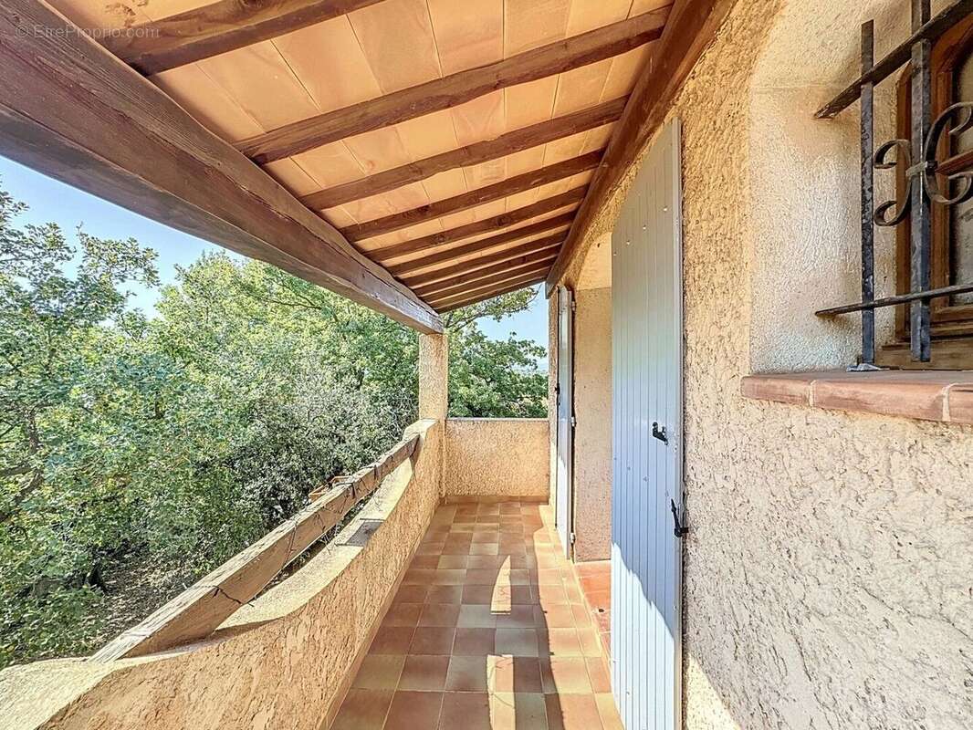 Maison à PUYLOUBIER