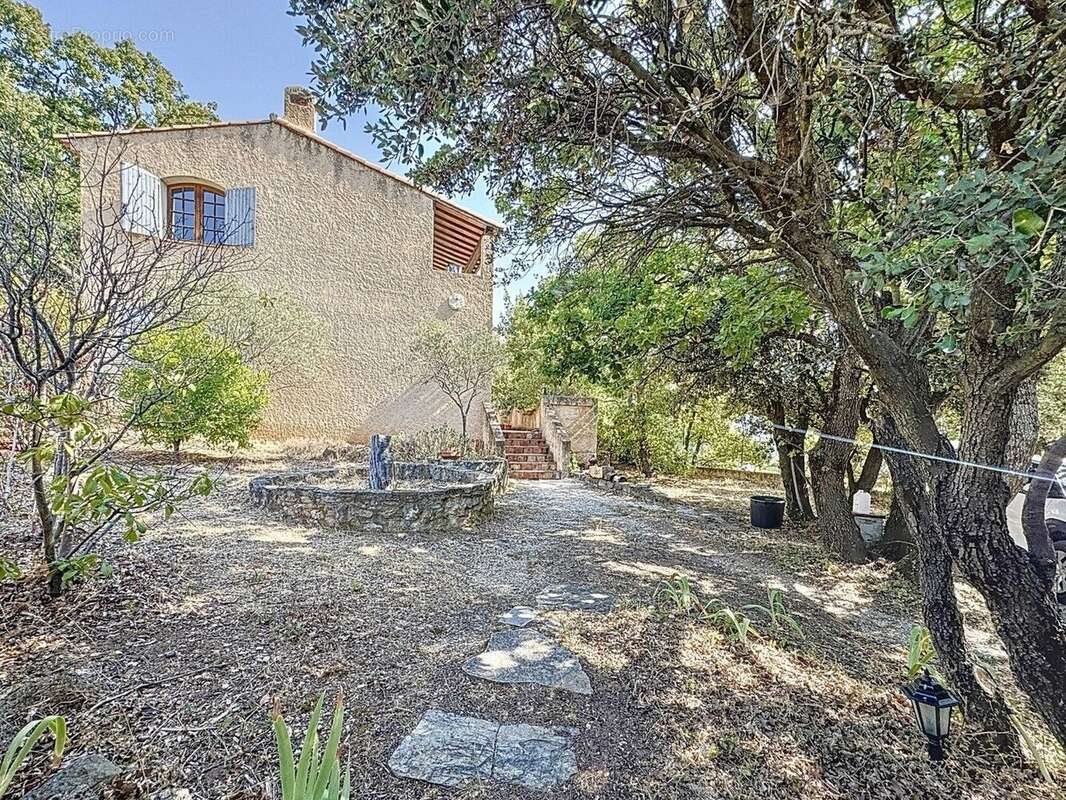 Maison à PUYLOUBIER