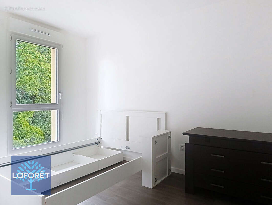 Appartement à FONTENAY-LE-VICOMTE