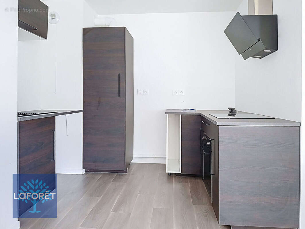 Appartement à FONTENAY-LE-VICOMTE