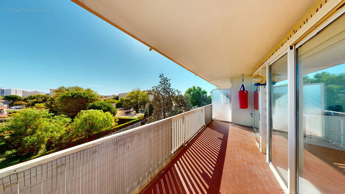 Appartement à FREJUS