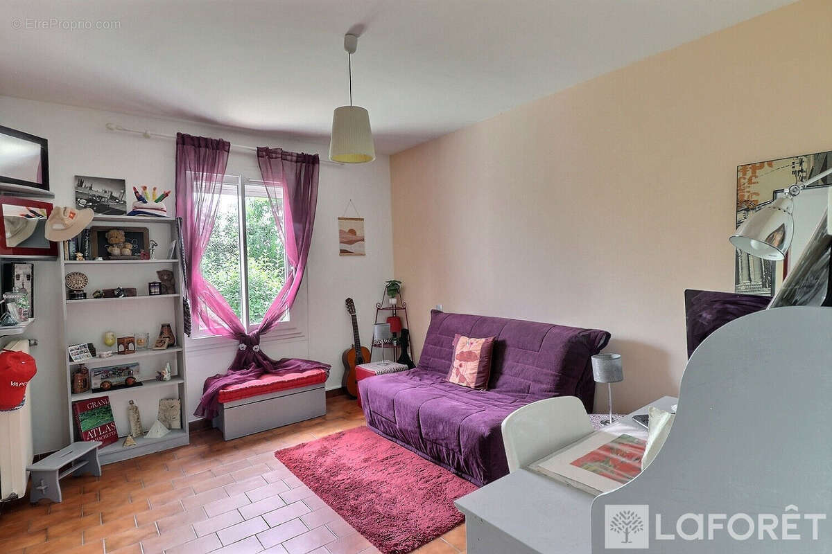 Maison à LA VALETTE-DU-VAR