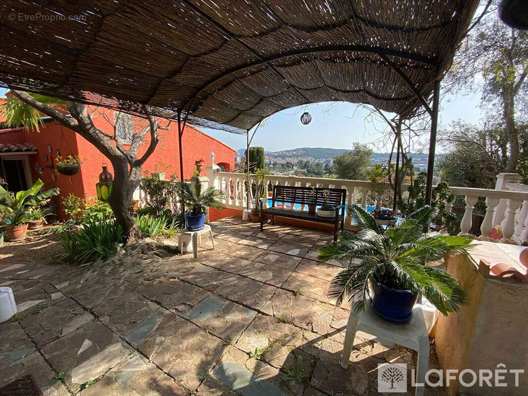 Maison à LA VALETTE-DU-VAR