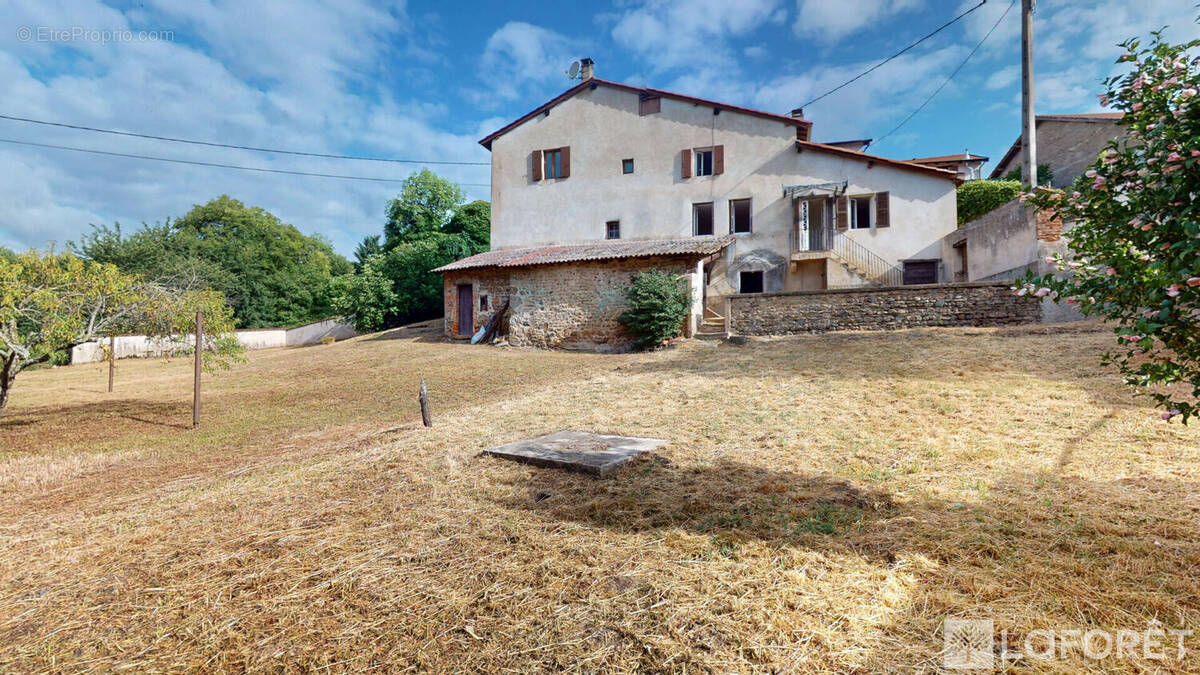 Maison à LE PERREON