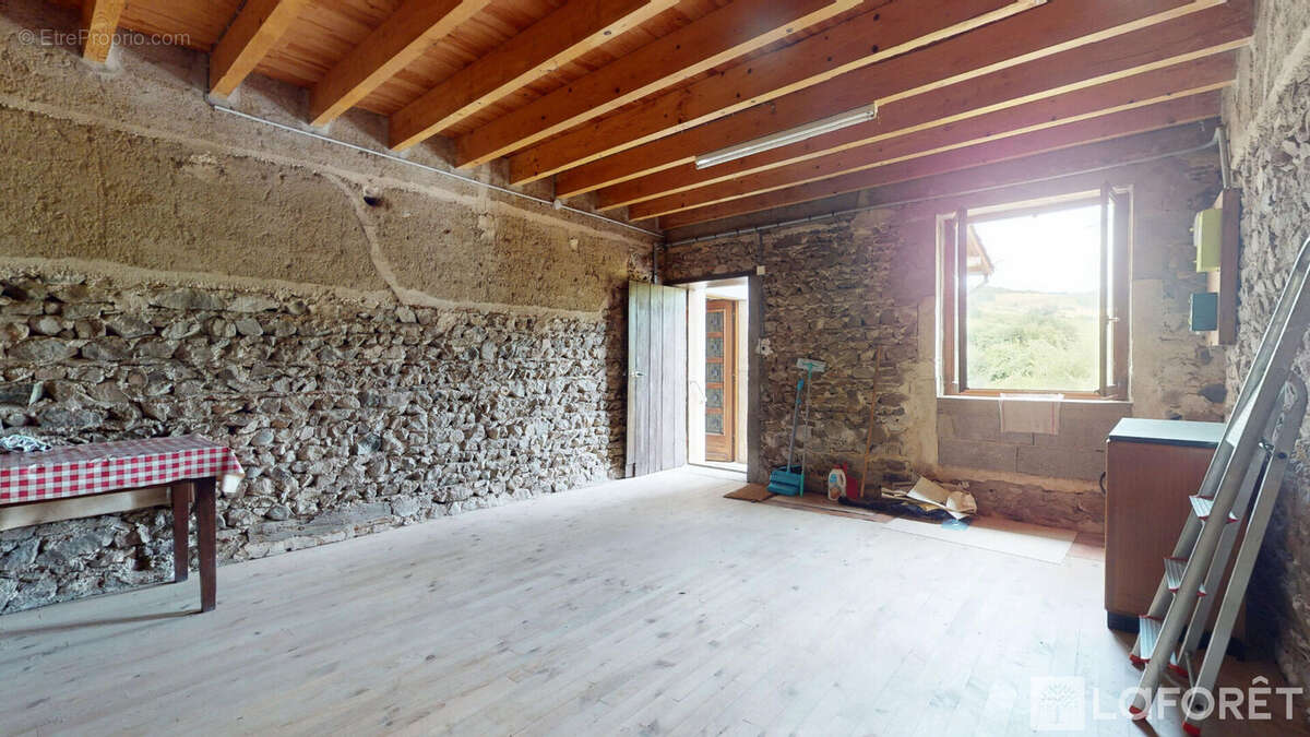 Maison à LE PERREON