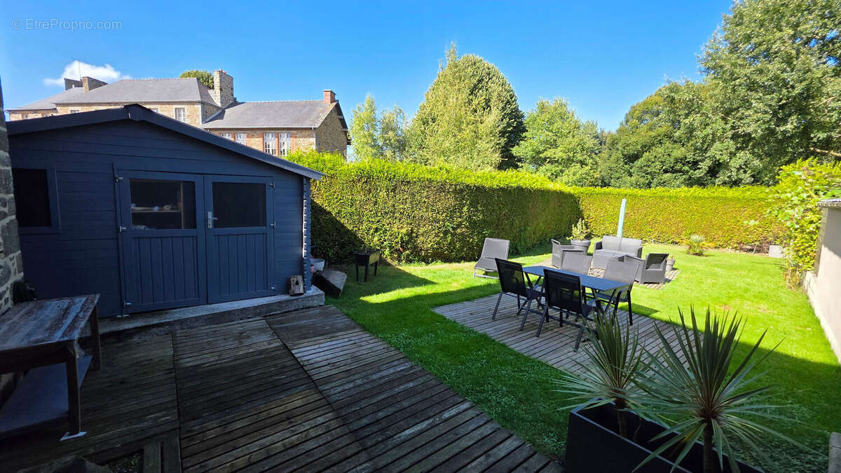 Maison à MINIAC-MORVAN