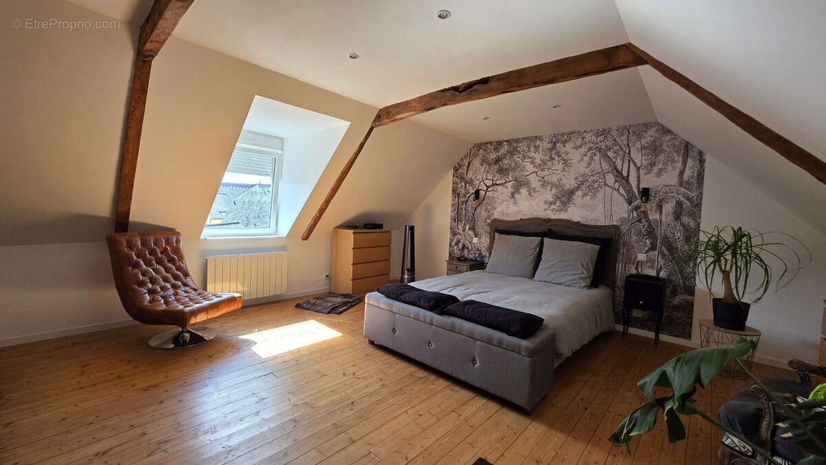 Maison à MINIAC-MORVAN