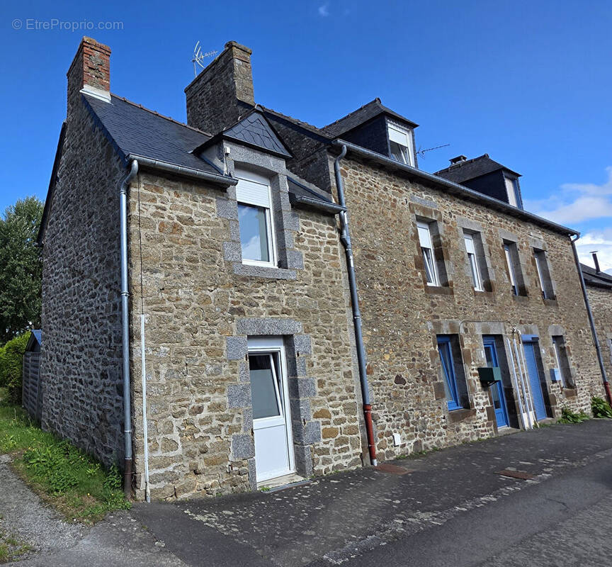 Maison à MINIAC-MORVAN