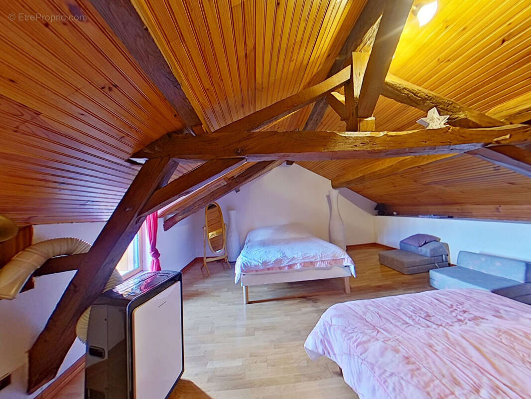 Maison à LE VIGEANT