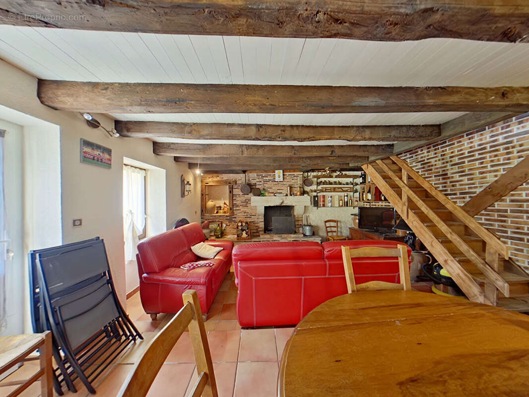 Maison à LE VIGEANT