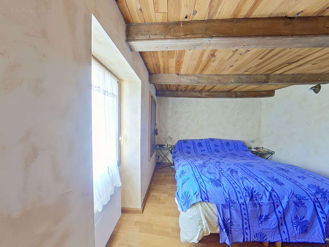 Maison à LE VIGEANT