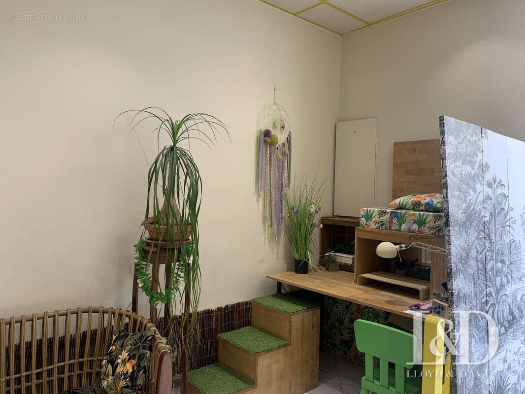 Commerce à MARSEILLE-4E