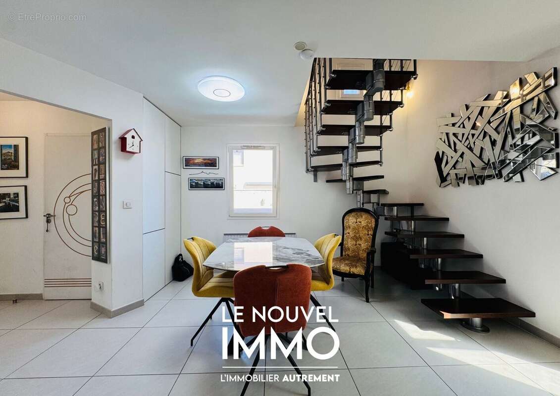 Maison à CHATEAUNEUF-LES-MARTIGUES