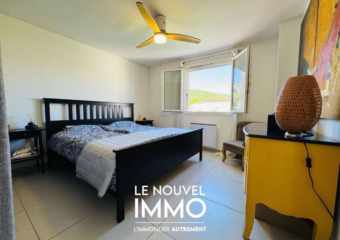 Maison à CHATEAUNEUF-LES-MARTIGUES