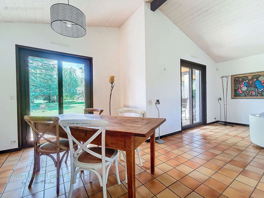 Maison à ANTHY-SUR-LEMAN