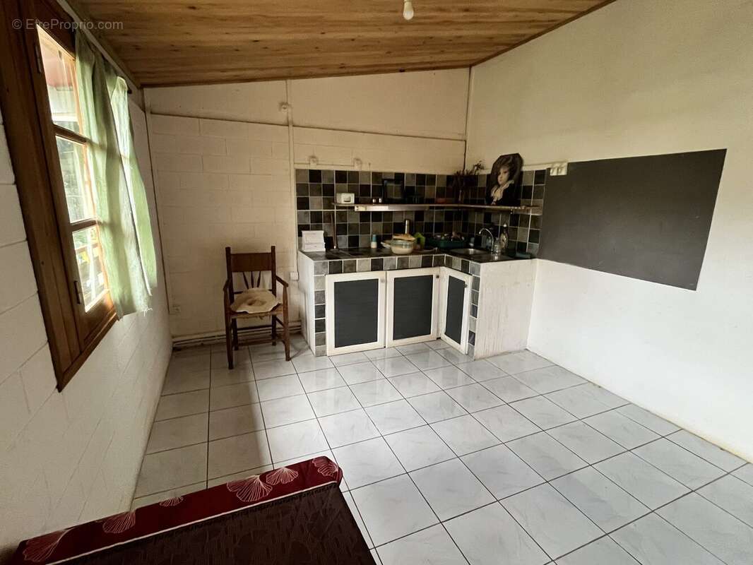 Maison à LA PLAINE-DES-PALMISTES