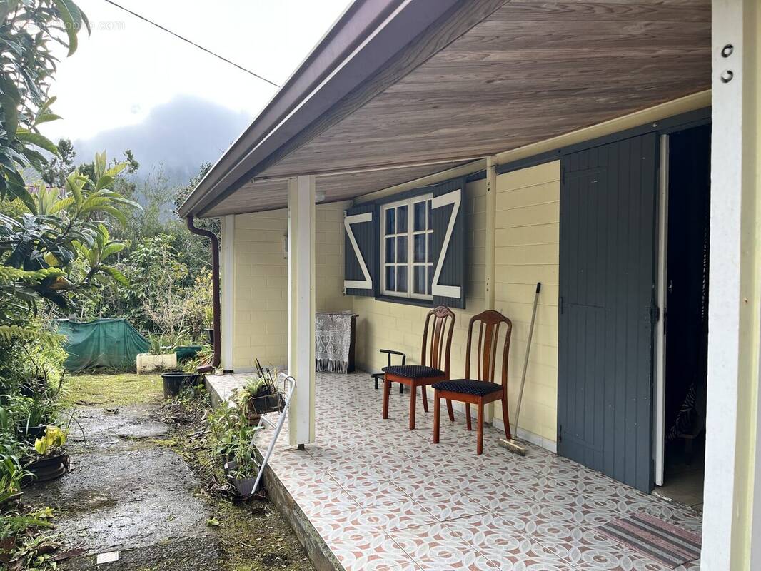 Maison à LA PLAINE-DES-PALMISTES