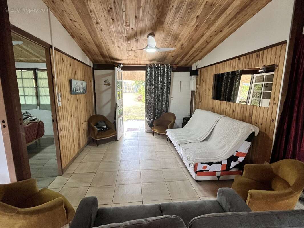 Maison à LA PLAINE-DES-PALMISTES