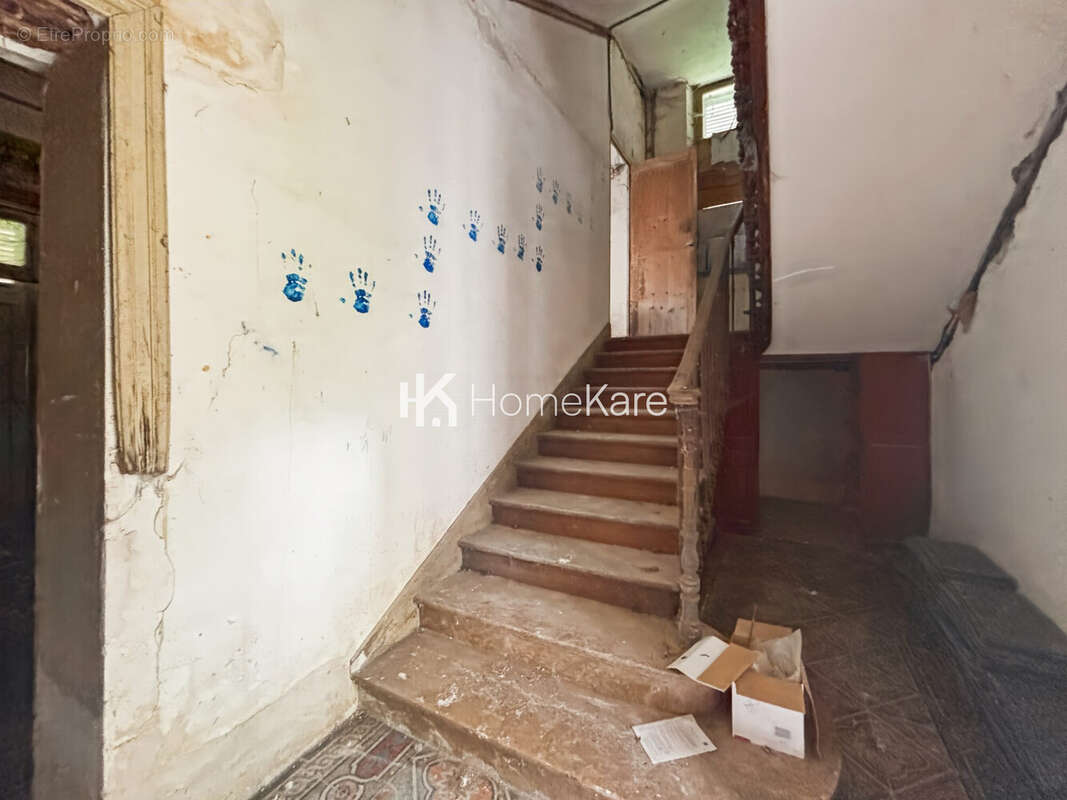 Autre à MONTESQUIEU-VOLVESTRE