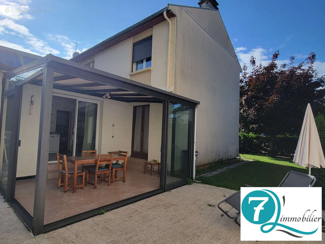 véranda et terrasse - Maison à CHATILLON-LE-DUC