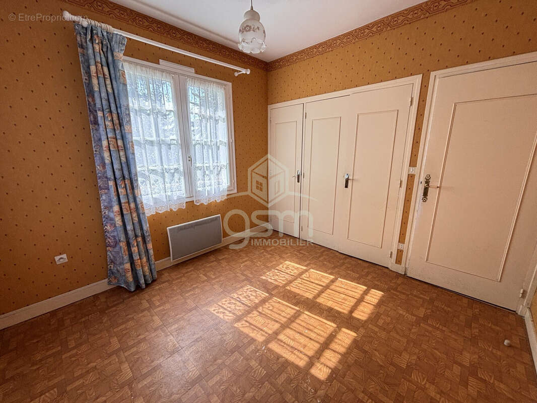 Maison à SAINTE-MAURE-DE-TOURAINE