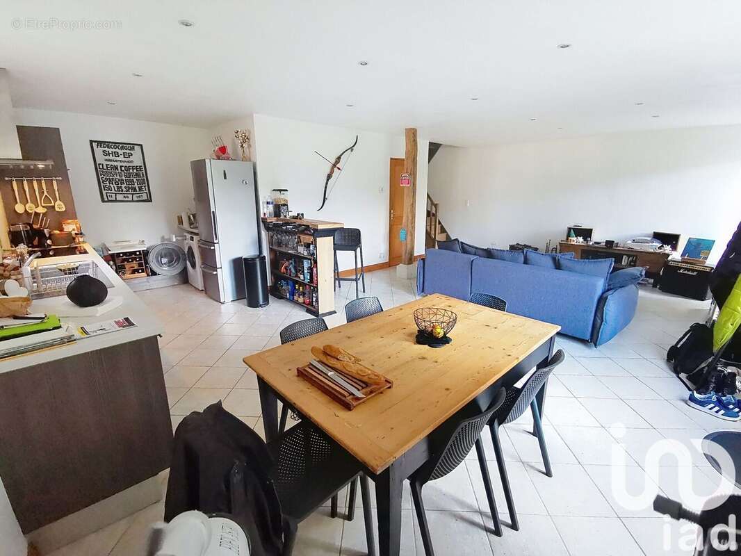 Photo 4 - Maison à CHARRAS