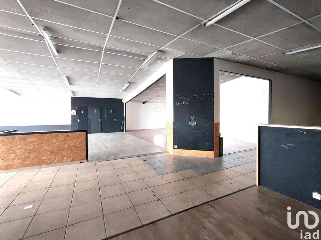 Photo 3 - Commerce à CHARTRES