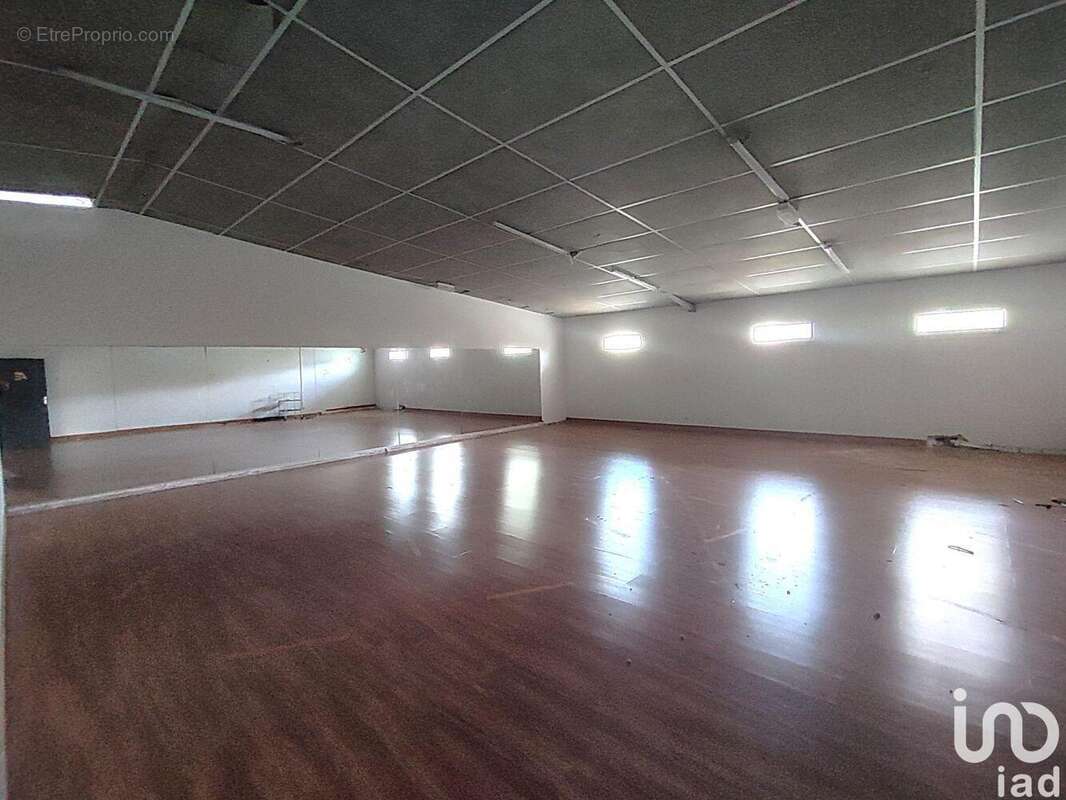 Photo 7 - Commerce à CHARTRES