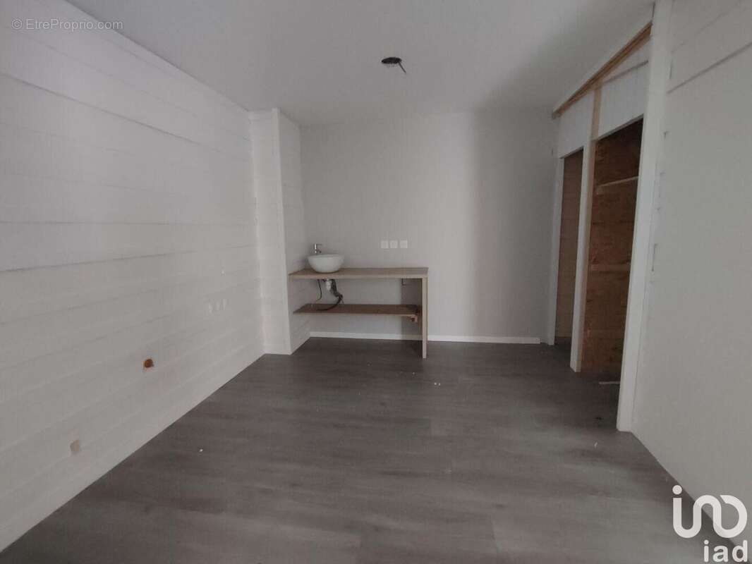 Photo 9 - Commerce à CHARTRES