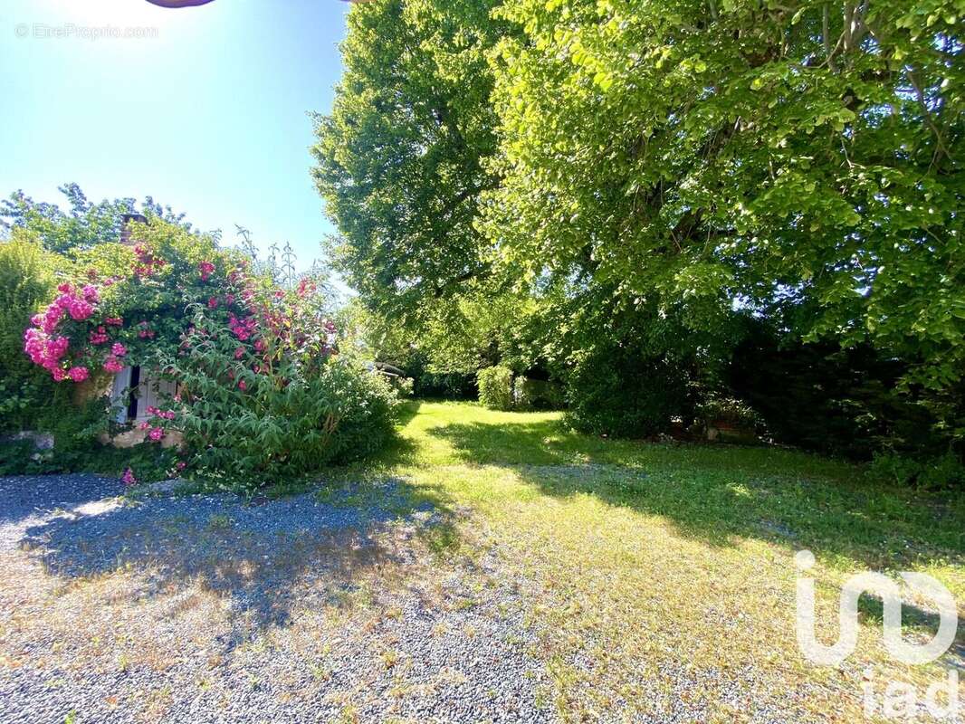 Photo 7 - Maison à CHAILLEVETTE