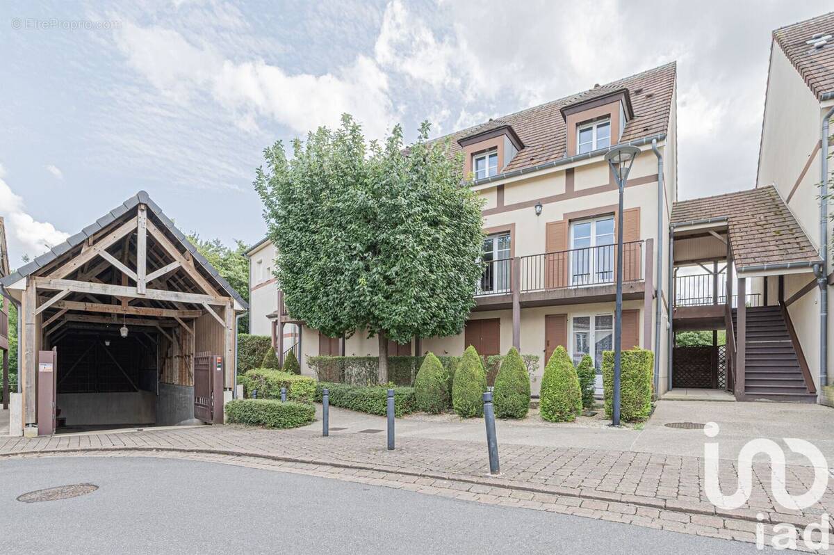 Photo 1 - Appartement à MAGNY-LE-HONGRE