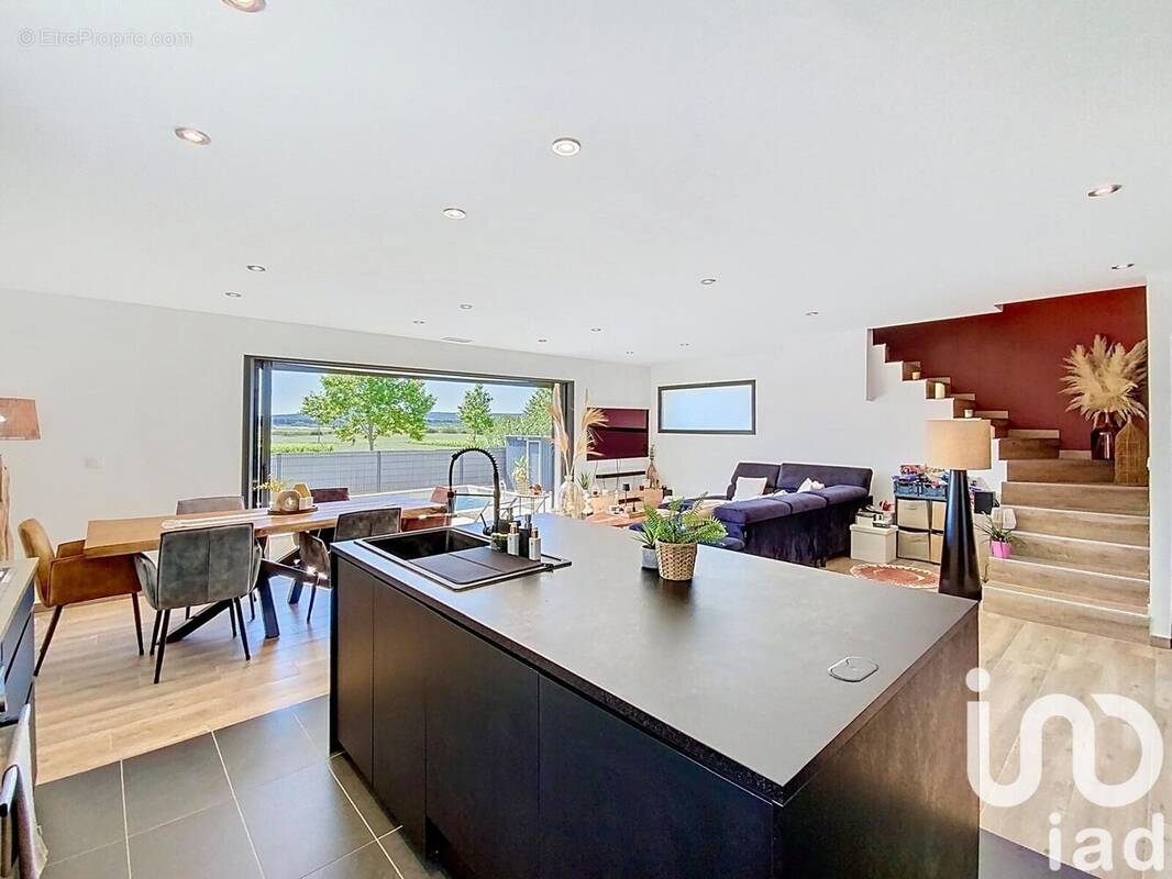 Photo 1 - Maison à COURNONSEC