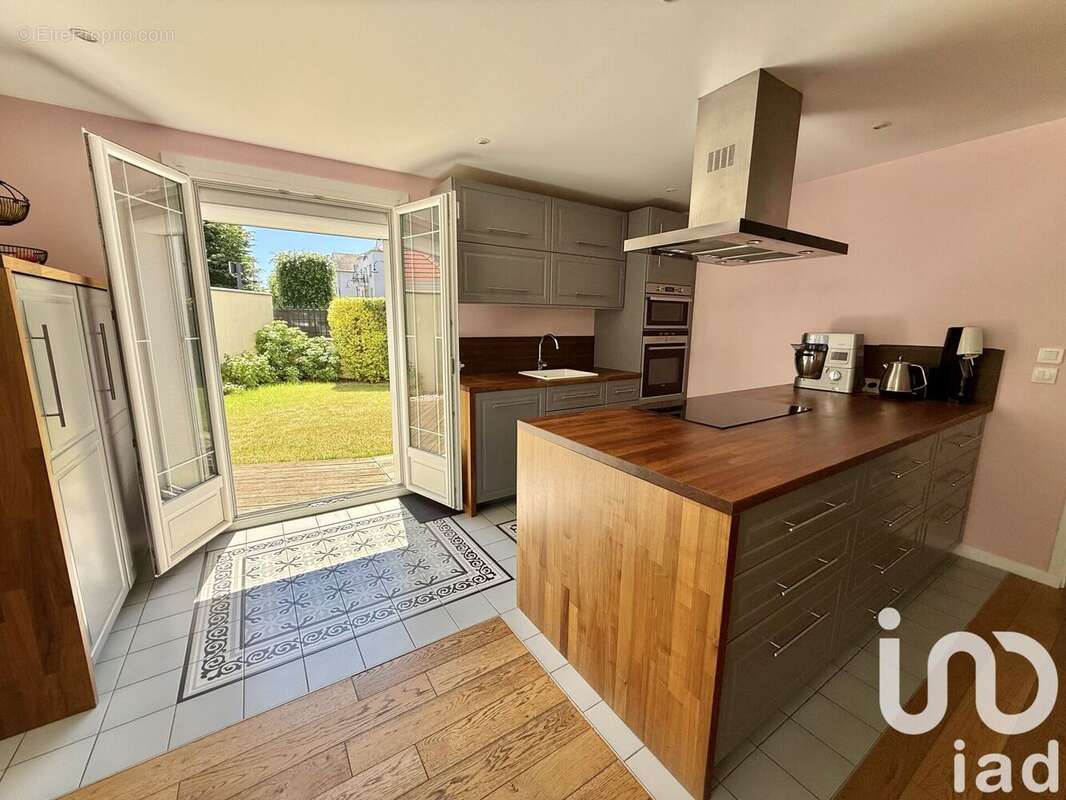 Photo 4 - Maison à VOISINS-LE-BRETONNEUX