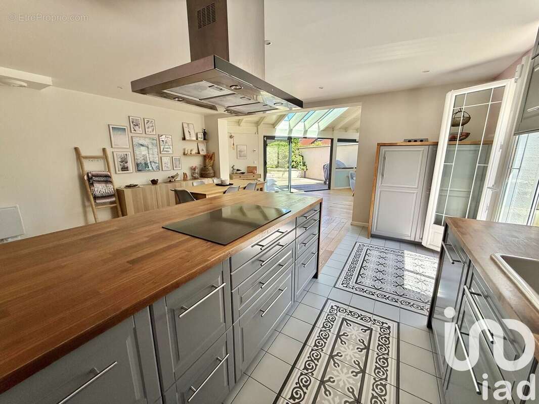 Photo 5 - Maison à VOISINS-LE-BRETONNEUX