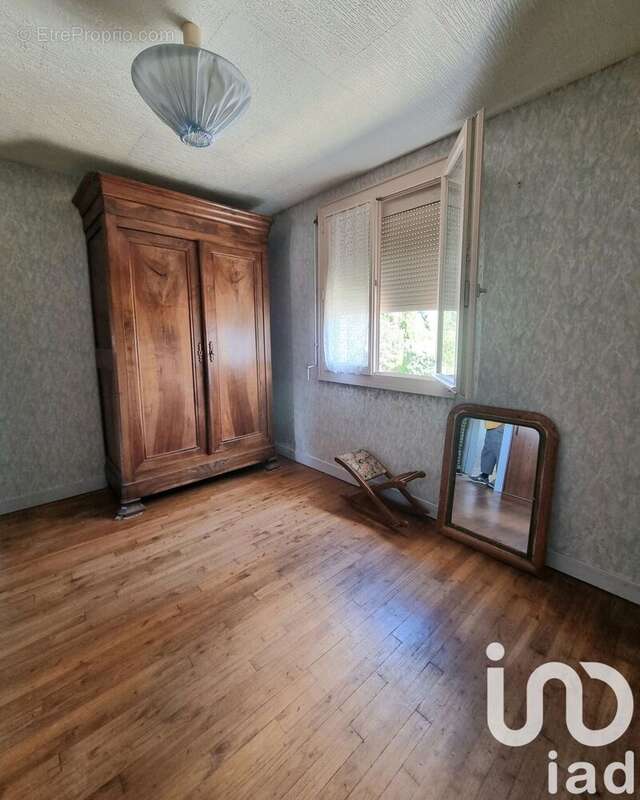 Photo 5 - Maison à LE PUY-NOTRE-DAME