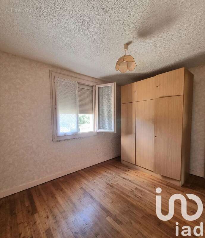 Photo 8 - Maison à LE PUY-NOTRE-DAME