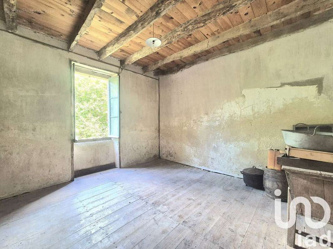 Photo 5 - Maison à LE LONZAC