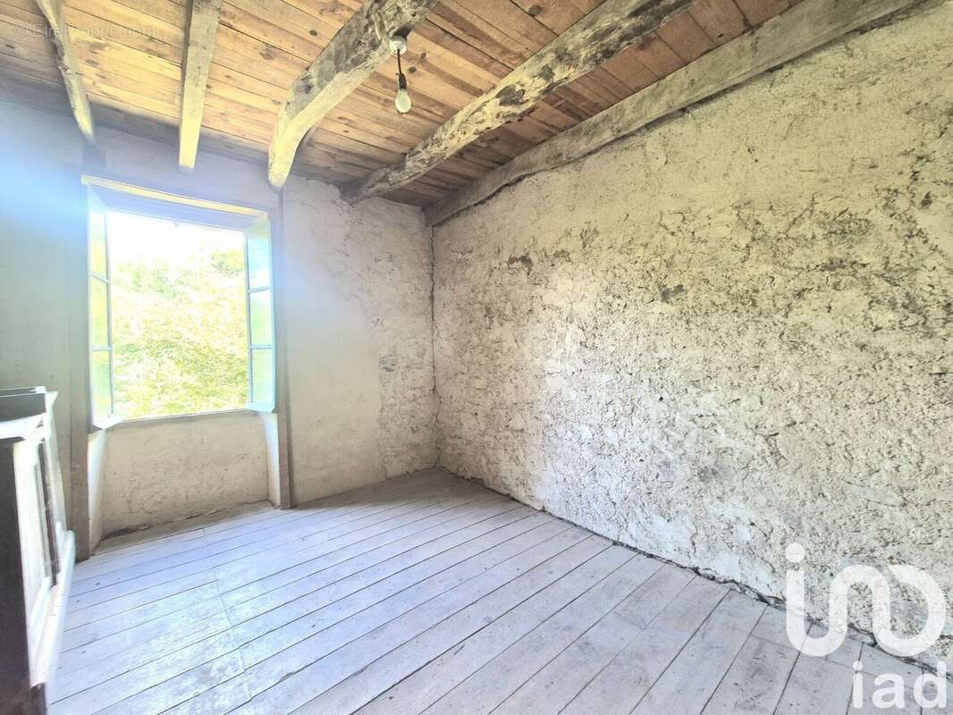 Photo 8 - Maison à LE LONZAC