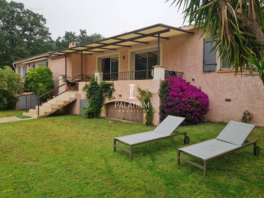 Maison à PLAN-DE-LA-TOUR