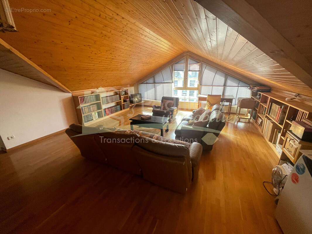 Appartement à CLUSES